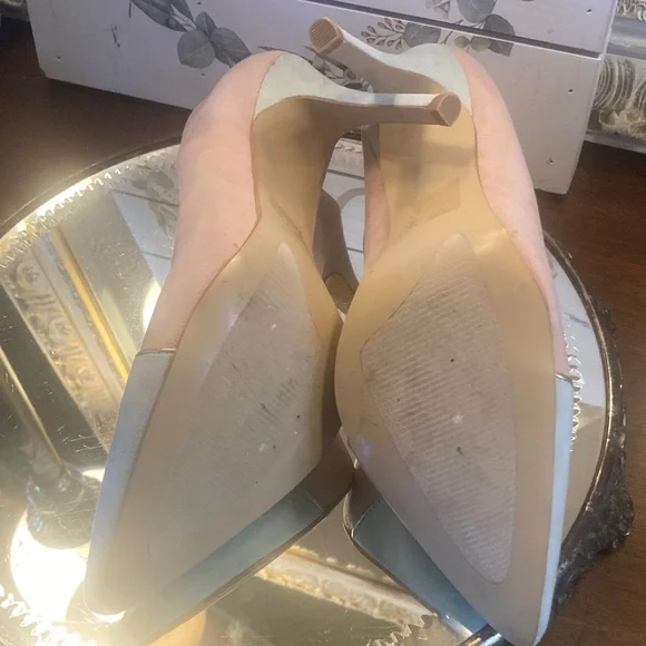 Vintage Signature Blush and Cream Dana Stiletto Heels Size 9 - Picture 8 of 15